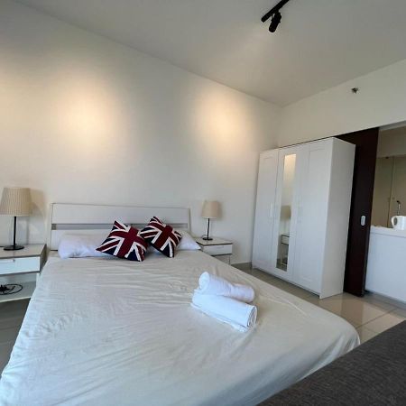 Francesco Suite - Trefoil Setia Alam-Near Setia City Mall & Setia Convention Centre ภายนอก รูปภาพ