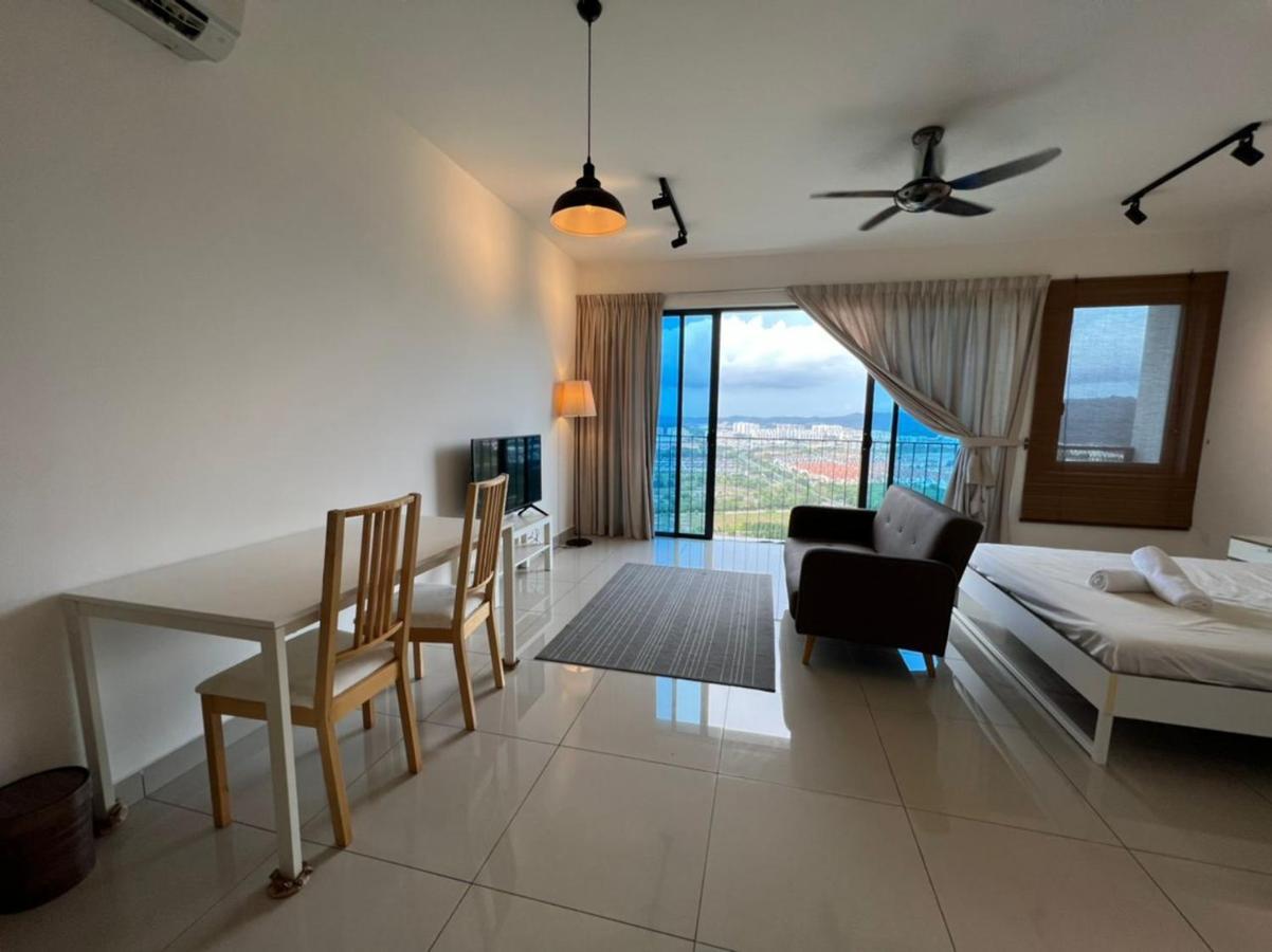 Francesco Suite - Trefoil Setia Alam-Near Setia City Mall & Setia Convention Centre ภายนอก รูปภาพ