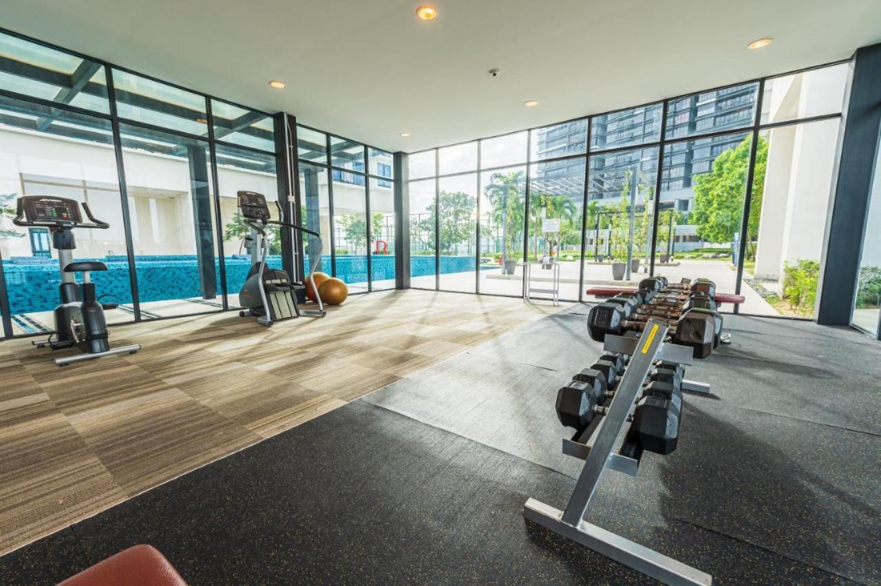 Francesco Suite - Trefoil Setia Alam-Near Setia City Mall & Setia Convention Centre ภายนอก รูปภาพ